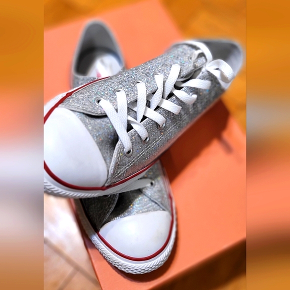 New❣️ Converse Chuck Taylor All Star Sport Sparkle Low Top Sneaker Junior sz 6